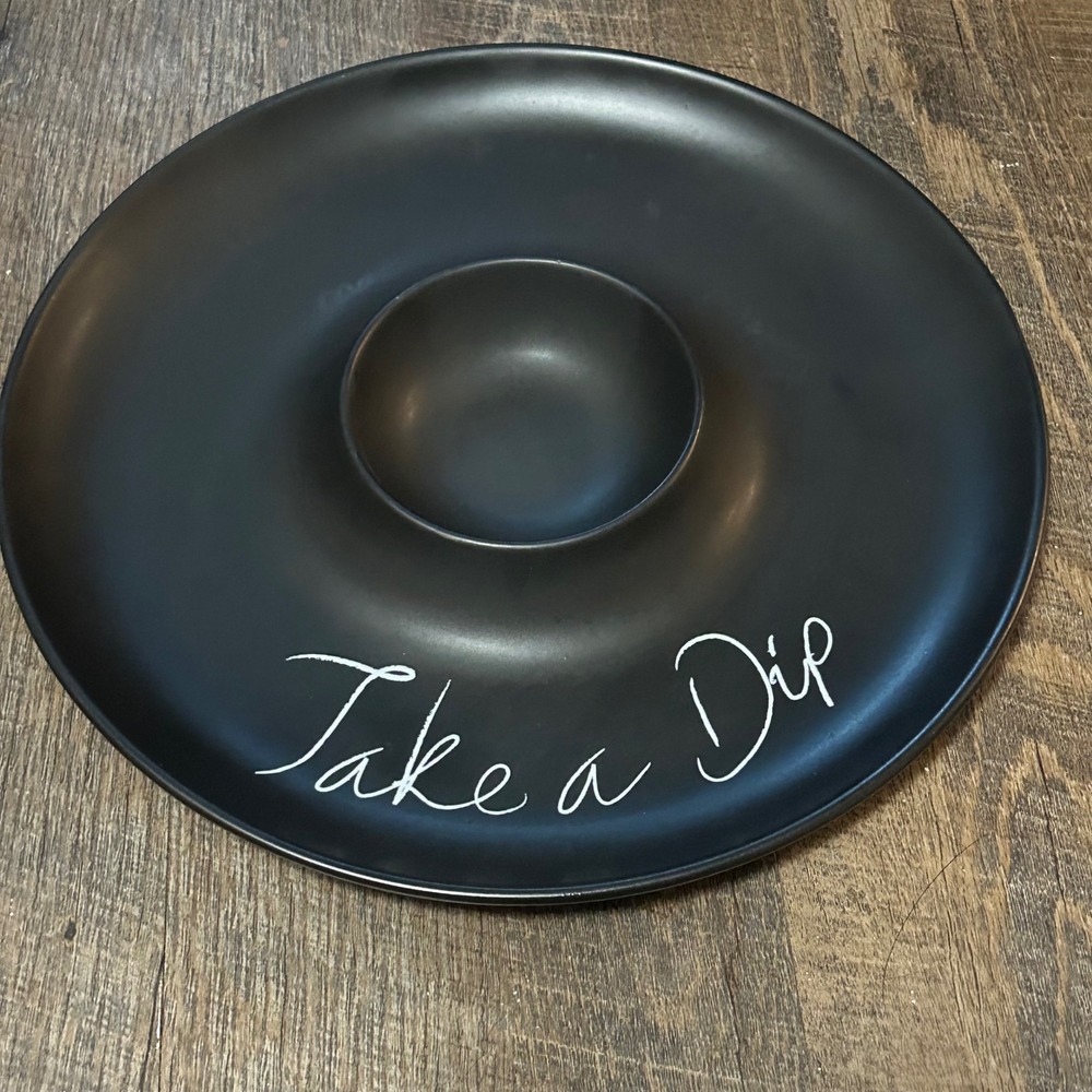 Pier 1 Soho Take a Dip Matte Black Stoneware Chip and Dip Platter 12.5"